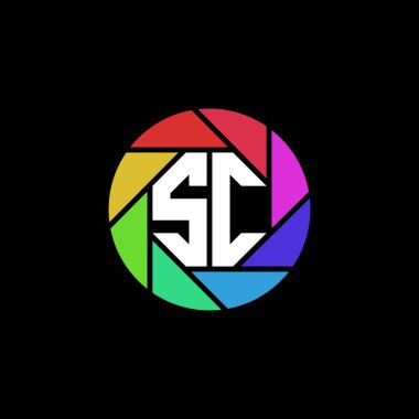 SC Monogram Logo Harfi Geometrik Çokgen lens Gökkuşağı Çemberi şekil biçimi