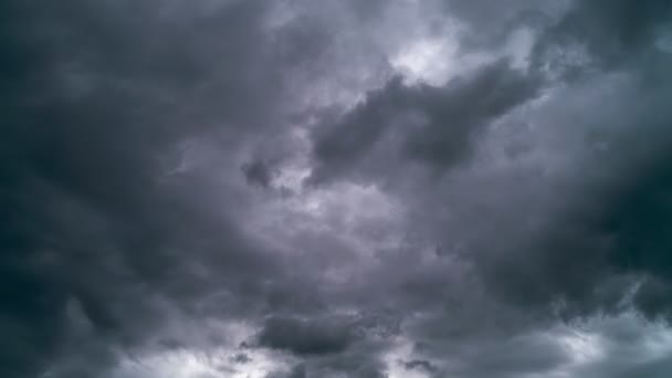 Filmagem Rolo Timelapse Movimentos Nuvens Tempestade Nuvens Escuras Céu Tempo — Vídeo de Stock