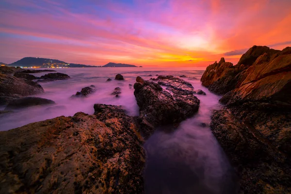 Long Exposure Image Dramatic Sky Seascape Rocks Foreground Sunset Sunrise — Stock Photo, Image