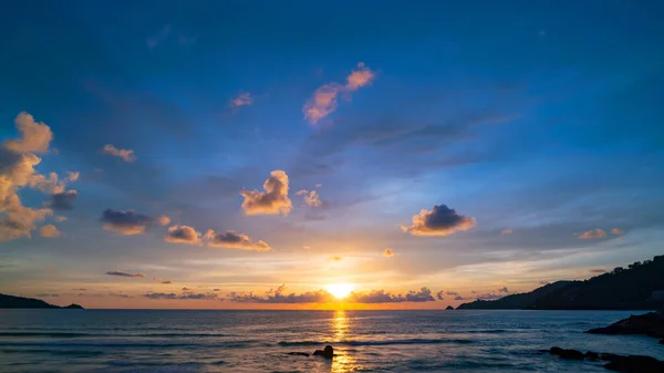 Beautiful Dramatic Amazing Sky Clouds Sea Sunset Sunrise Sky Beautiful — Stock Photo, Image