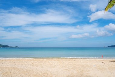 24 Kasım 2020 'de Patong plajı Phuket Thailand' da yaz mevsiminde güzel deniz kumsalı. Seyahat geçmişi ve dünya turu.