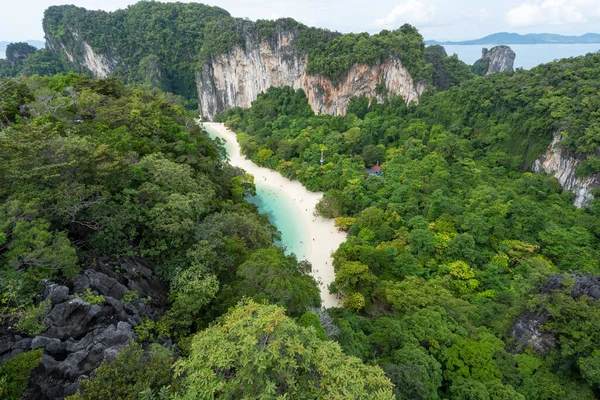 コホン島美しい景色を見るための新しいランドマーク360度のクラビ州の美しい群島ターコイズブルーの水素晴らしい風景上から自然の景色 — ストック写真