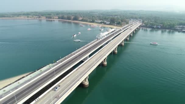 Vista Aérea Drone Tiro Sarasin Ponte Phuket Tailândia Imagens Fundo — Vídeo de Stock