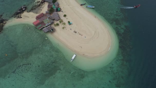 泰国普吉岛Koh Khai Nai岛 美丽的热带岛屿 拥有白色沙滩和碧绿清澈的海水 — 图库视频影像