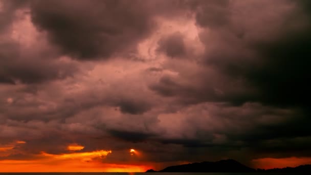 Nuvens Tropicais Épicas Pôr Sol Nascer Sol Sobre Mar Timelapse — Vídeo de Stock