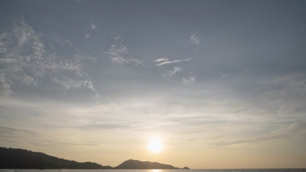 Timelapse Asombroso Luz Cielo Claro Cielo Colorido Majestuoso Paisaje Cielo — Vídeos de Stock