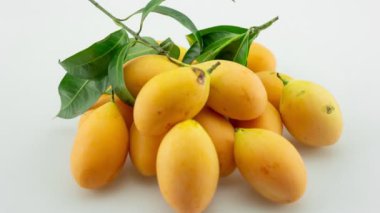 Tatlı Sarı Marian Erik ya da Mayongchid Maprang Marian Erik ve Erik Mango Tayland Bahçesi