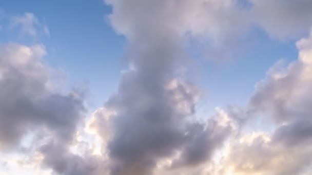 Zeitraffer Bunte Dunkle Wolken Bei Sonnenuntergang Schönes Licht Der Natur — Stockvideo