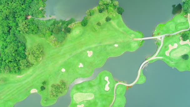 Letecký Pohled Top Dolů Zelené Golfové Hřiště Thajsku Krásná Zelená — Stock video