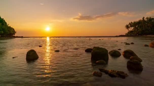Timelapse Long Exposure Motion Blur Amazing Seascape Rocky Sunset Sunrise — Video Stock