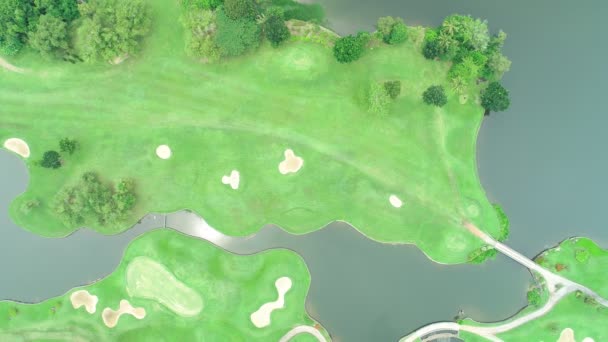 Luftaufnahme Von Oben Über Dem Grünen Golfplatz Thailand Wunderschönes Grünes — Stockvideo