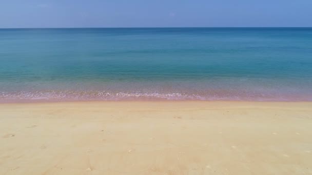 Hochwertige Filmaufnahmen Tropisches Meer Mit Weißer Welle Meerschaum Strand Unglaublich — Stockvideo