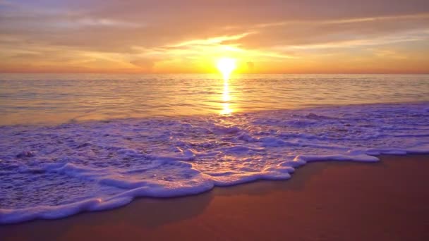 Dramatické Moře Západ Slunce Nebo Východ Slunce Hořící Fialová Obloha — Stock video