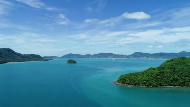 Impresionante Vista Aérea Imágenes Drones Volando Alrededor Hermosa Isla Tropical — Vídeo de stock