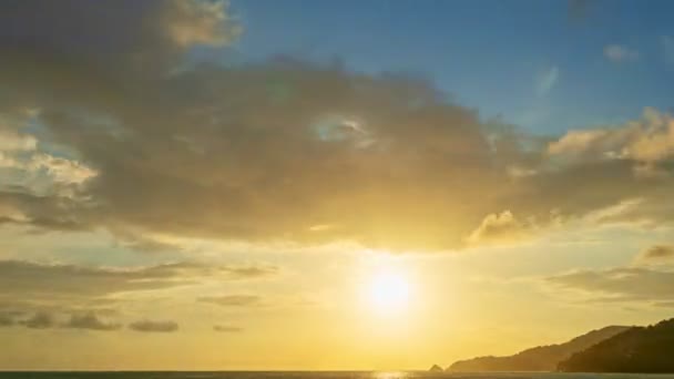 색상의 파스텔 구름아름다운 자연의 아름다운 형형색색의 Footage Timelapse Dramatic — 비디오