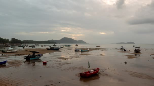 Timelapse Van Houten Boot Longtail Vissersboten Rawai Strand Phuket Thailand — Stockvideo