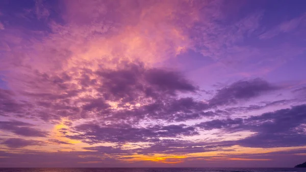 Majestuoso Paisaje Atardecer Amanecer Increíble Luz Naturaleza Cielo Nuboso Nubes — Foto de Stock
