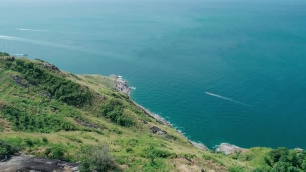 View Tilting Drone Overlooking Amazing Seashore Beautiful Sea Phuket Island — Stock Video