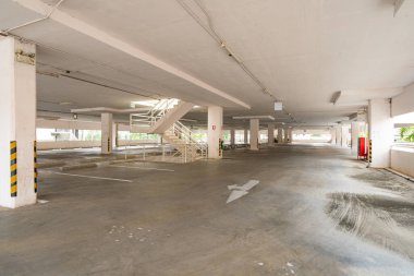 Garaj mağazası içi boş otopark ya da garaj iç mimari ofis