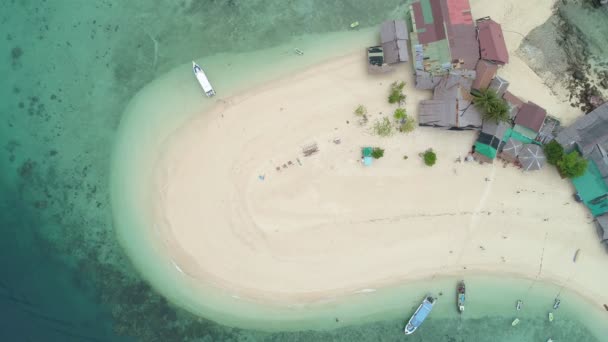 Flygfoto Drönare Video Fantastisk Liten Vacker Tropisk Sandstrand Landskap Utsikt — Stockvideo