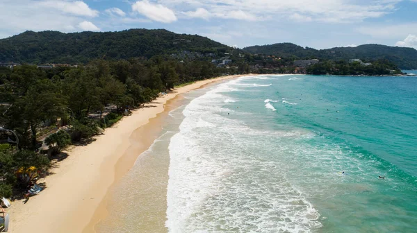 Widok Lotu Ptaka Kamera Drona Tropikalnej Plaży Plaży Kata Phuket — Zdjęcie stockowe