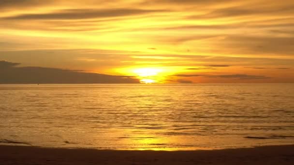 Удивительный Восход Закат Солнца Над Тропическим Морским Пляжем Величественное Солнце — стоковое видео