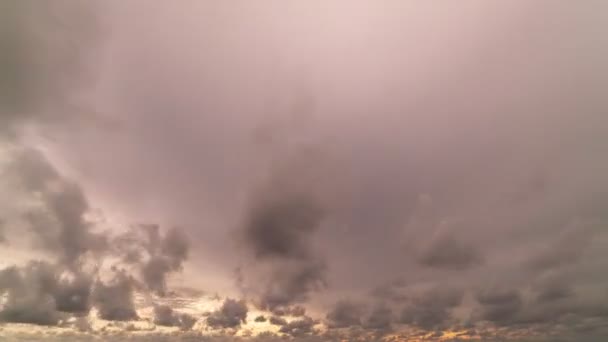 Τοπίο Time Lapse Των Μεγαλοπρεπή Σύννεφα Στο Ηλιοβασίλεμα Ουρανό Την — Αρχείο Βίντεο