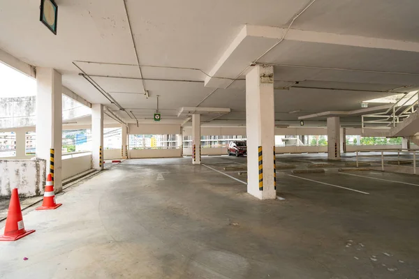 Parking Garage Department Store Interior Empty Parking Lot Garage Interior — Stock Photo, Image