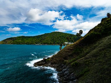 Dalgaların kuş bakışı fotoğrafı ve su yüzeyi dokusu deniz arka planı güzel doğa inanılmaz deniz arka planı