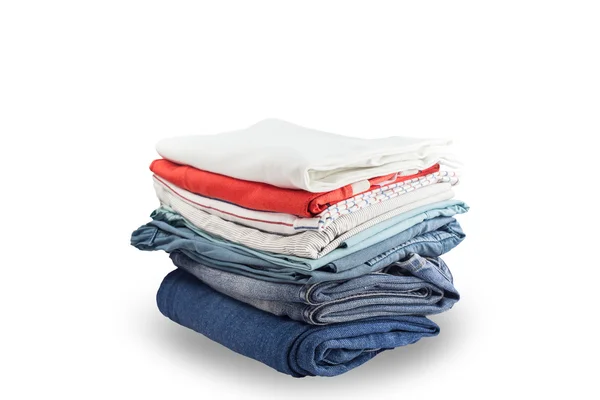 Renkli elbise ve beyaz izole güzel yaz yığını 