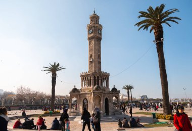 İzmiz 'in İzmir Meydanı