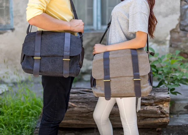 Man Woman Gray Canvas Messenger Bag Hand Unisex Bag — Stock Photo, Image