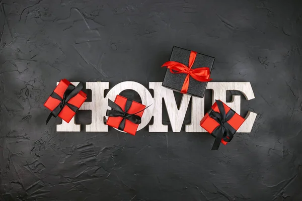 Word Home Red Black Gifts Black Background Stay Home Black — Stock Photo, Image