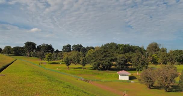 Vista Panorâmica Bonita Hill Side Green Fields — Vídeo de Stock