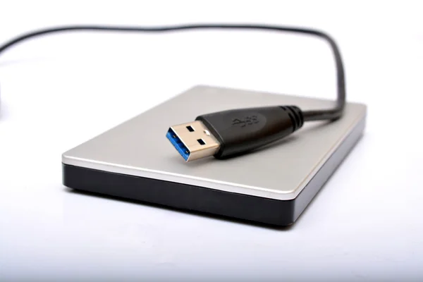 USB εξωτερικό σκληρό δίσκο σε άσπρο φόντο — Φωτογραφία Αρχείου