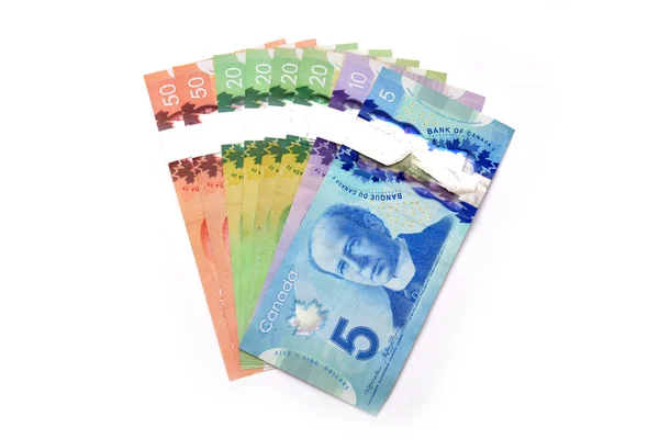Canadese dollar biljetten geïsoleerd op wit — Stockfoto