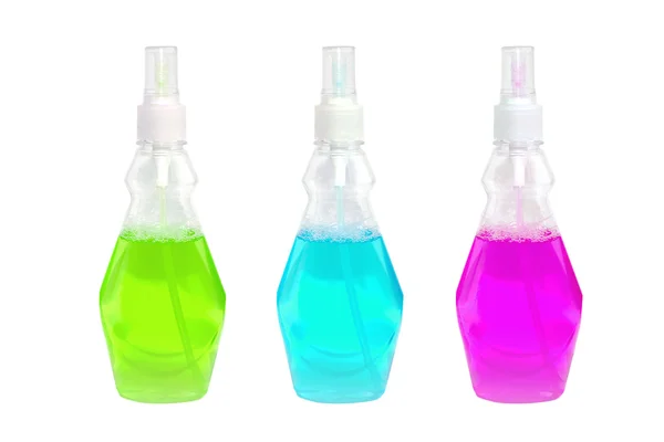 Plastikowe butelki z rozpylaczem do produktów płynnych. — Zdjęcie stockowe