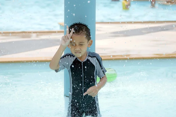 アジアの少年の水着で. — ストック写真