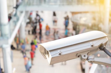 CCTV veya gözetim kamera kaydı.