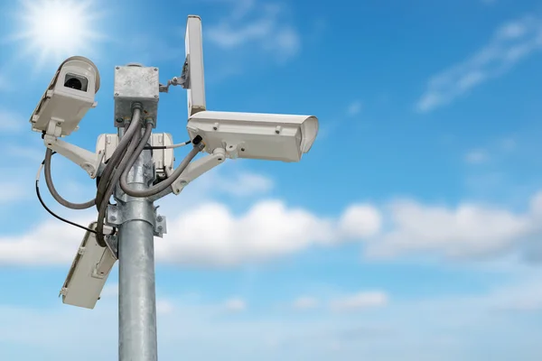 Grupo de cámaras de seguridad (CCTV) o cámaras de vigilancia . — Foto de Stock