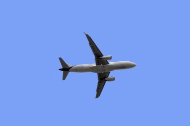 airlpane mavi blackground üzerinde