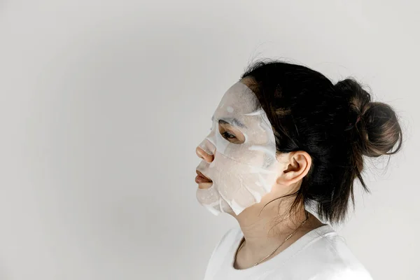 Side View Asian Woman Wearing White Shirt Covering Her Face — Stock Photo, Image