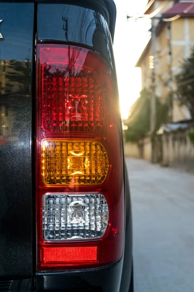 Luces traseras de un vehículo de motor — Foto de Stock