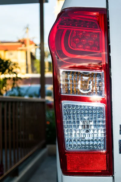 Luces traseras de un vehículo de motor — Foto de Stock