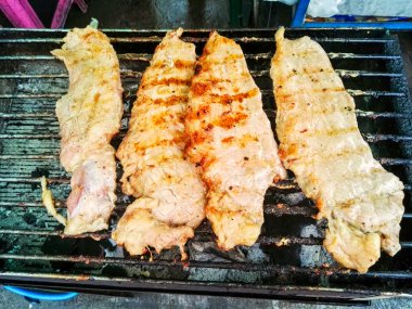 Kızarmış domuz eti..