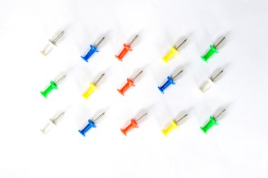 Renkli yapışkan notu yastıkları.