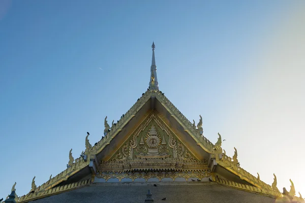 Tető buddhista templom . — Stock Fotó