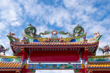 güzel ejderha heykeli.