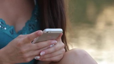 Kız oturma ve görünümü site