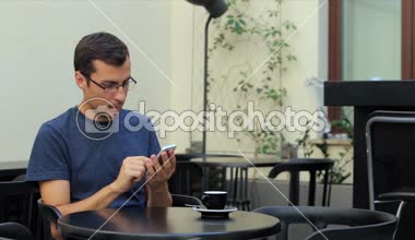 Dostum, 29-30 yıl döner sayfa tarayıcı telefonda beyaz, Iphone